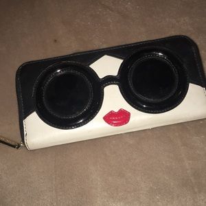Alice+Olivia wallet